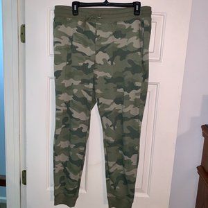 Women's Camo Jogger Sweat pants
